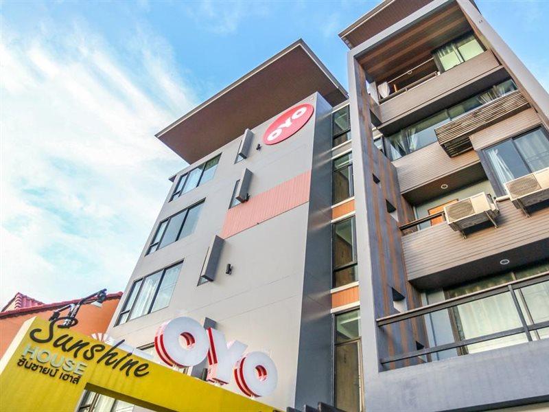 Отель Oyo 233 Sunshine House Чиангмай Экстерьер фото