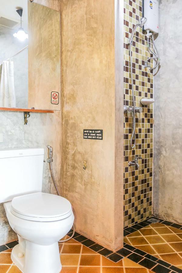 Отель Oyo 233 Sunshine House Чиангмай Экстерьер фото