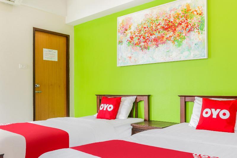 Отель Oyo 233 Sunshine House Чиангмай Экстерьер фото